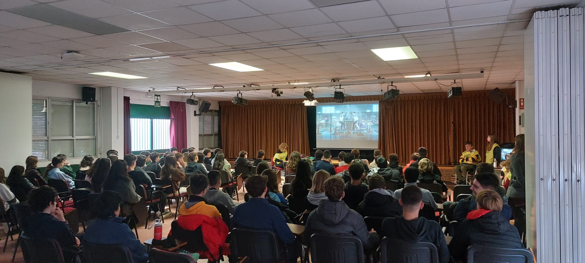 Charlas en el IES Calatalifa (Villaviciosa de Odón)